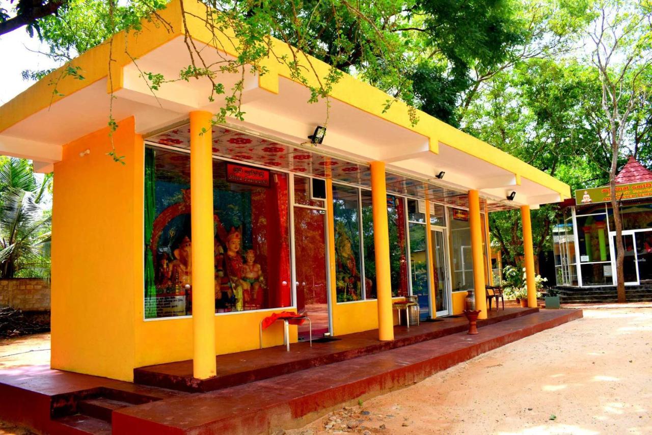 Sri Mayura Holiday Resort Kataragama Kültér fotó